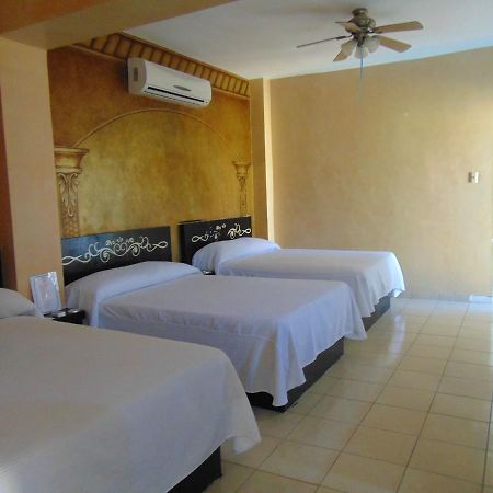 Hotel Jardin Heroica Caborca Ngoại thất bức ảnh